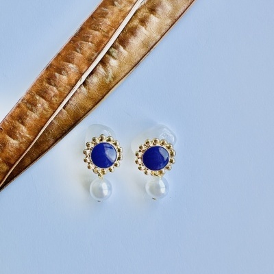 Brincos "Elegância Noturna": O Seu Toque de Mistério e Sofisticação Brincos "Elegância Noturna": O Seu Toque de Mistério e Sofisticação