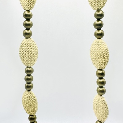 Colar Trama Dourada para Mulheres – Elegância e Estilo Artesanal! ✨🌾