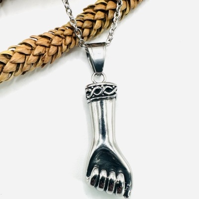 Pingente Figa: Poder e Proteção ao Seu Estilo!