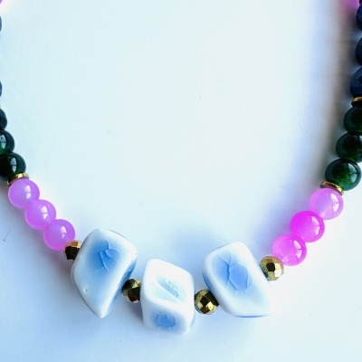 Colar "Harmonia dos Sentidos": A Sua Essência em Cores Vibrantes Colar "Harmonia dos Sentidos": A Sua Essência em Cores Vibrantes