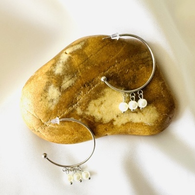 Argolas em pérolas. Essenciais!