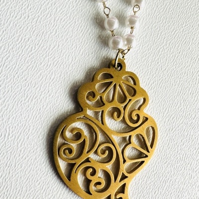 💖 Colar Encanto Dourado – Sofisticação e Romance 💖