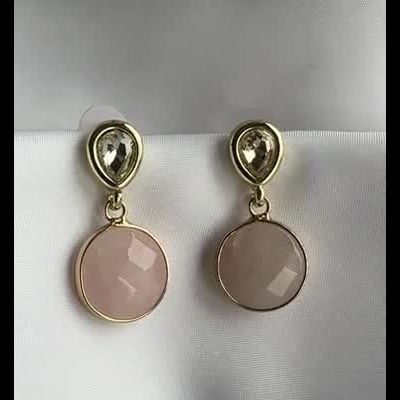 Brincos com Solitário para Mulher - A Beleza do Quartzo Rosa