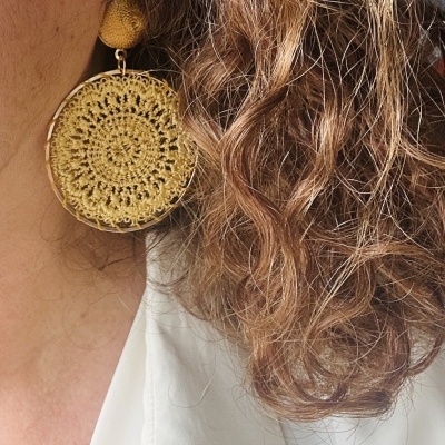 ✨ Brincos Dourados Trançados – Elegância Artesanal ✨