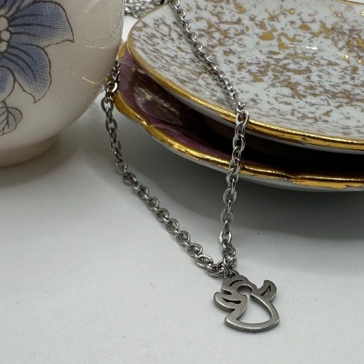 Fio com Anjo em Aço Prateado ou Dourado | Ajustável e Versátil Fio com Anjo em Aço Prateado ou Dourado | Ajustável e Versátil