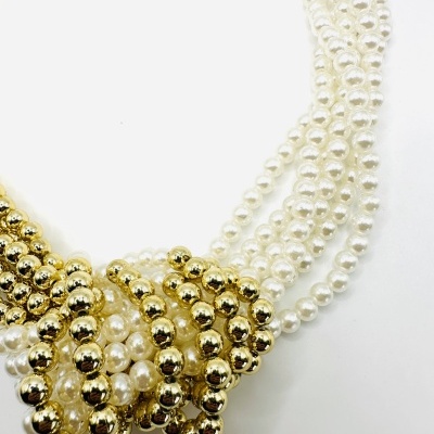 Colar Luxo Dourado & Pérola – Brilhe com Elegância! ✨