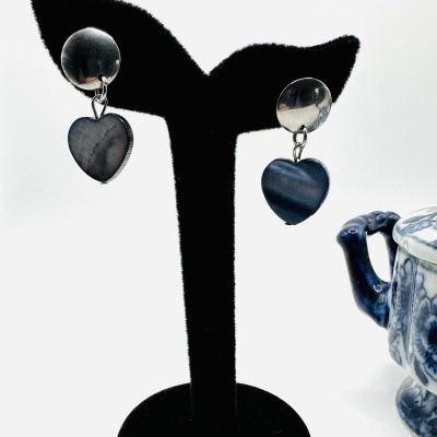 Brincos com coração. Fenomenais!