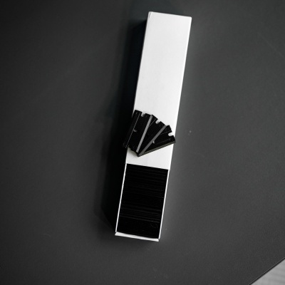 Laminas de plástico pretas