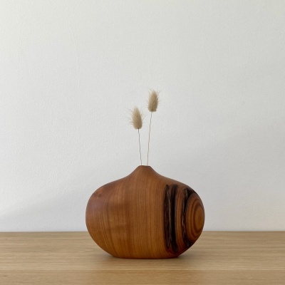 JARRA EM MADEIRA DE CEREJEIRA