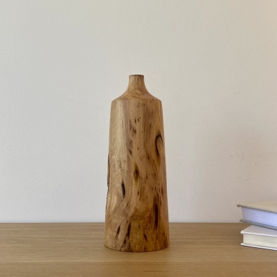 JARRA EM MADEIRA DE CIPRESTE