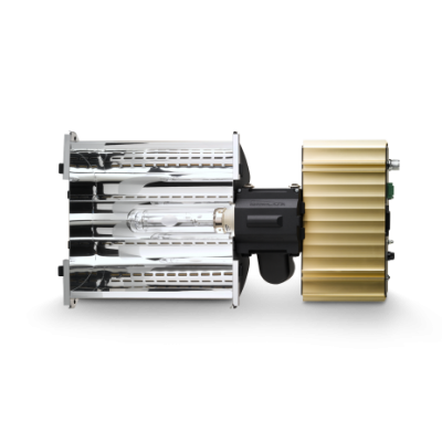 Lâmpada LED com dissipador dourado e refletor prateado