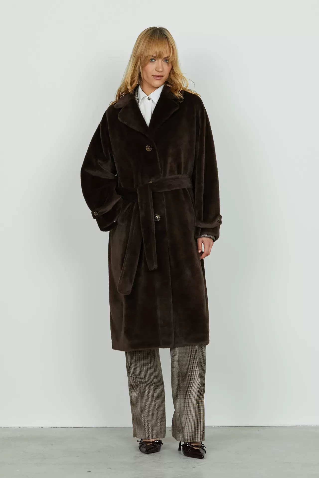 CHAMLET Long Faux-Fur Coat in Chocolate Brown CHAMLET Long Faux-Fur Coat in Chocolate Brown