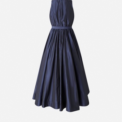 Dress with bow and loose skirt