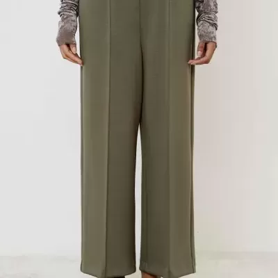 Straight Trousers with Elastic Waist