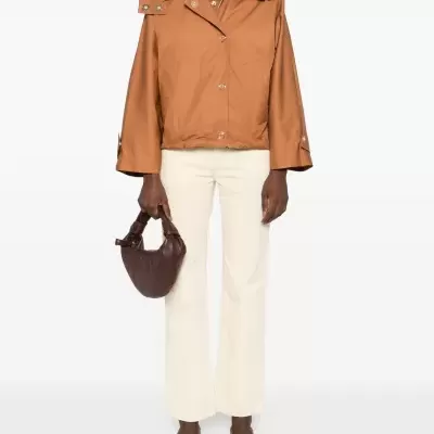 Button-fastening pocket jacket Button-fastening pocket jacket