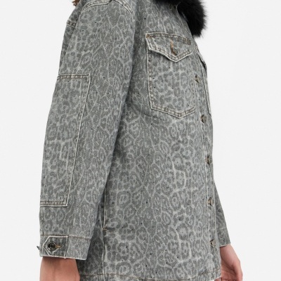 Faux fur jacket with collar