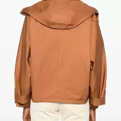 Button-fastening pocket jacket Button-fastening pocket jacket