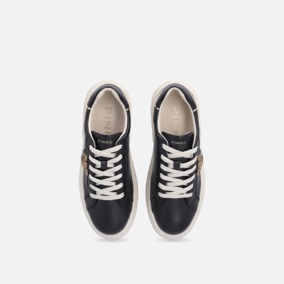 High-soled flatform sneakers