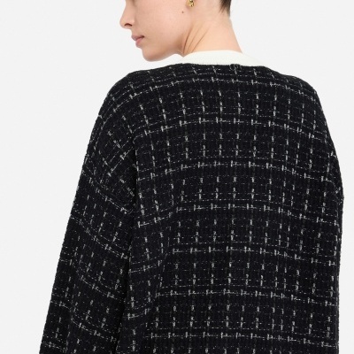 Jacket with jewel buttons