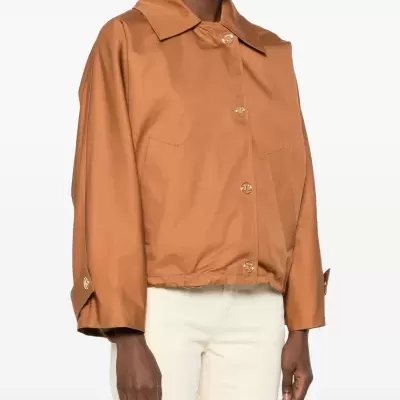 Button-fastening pocket jacket Button-fastening pocket jacket