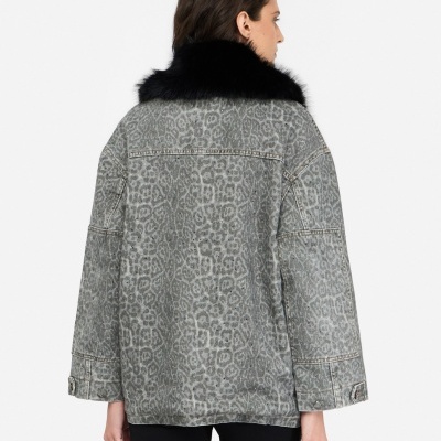Faux fur jacket with collar