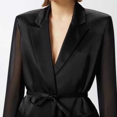 Long blazer made of satin
