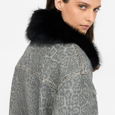 Faux fur jacket with collar