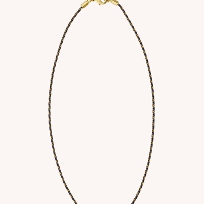 Colar com cordão trançado preto e dourado e pendente dourado com pedras.
