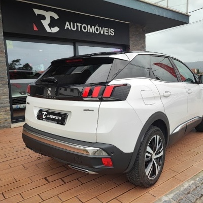 PEUGEOT 3008 GT Line 1.6 BlueHDi