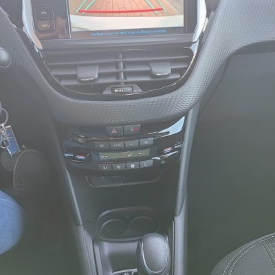 PEUGEOT 208 Allure 1.2 Auto