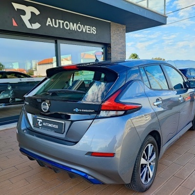 NISSAN LEAF N-Connecta 40 KW