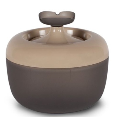 Dispensador automático de água para animais bege e castanho