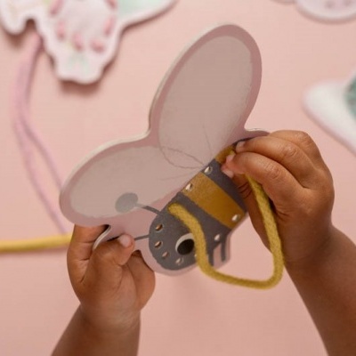 Jogos: Enfiamentos, Equilíbrio e Encaixe