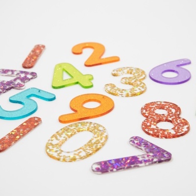 Números Glitter Arco-Íris | TickiT