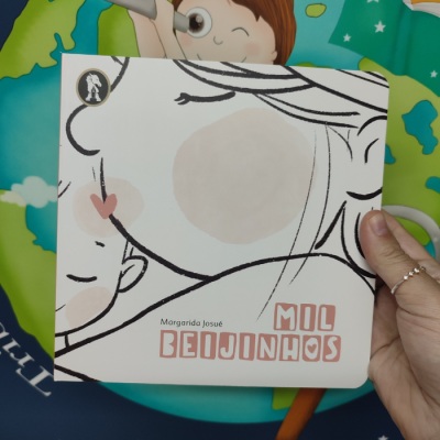 Mil Beijinhos [Rosa] | The Poets and Dragons Society