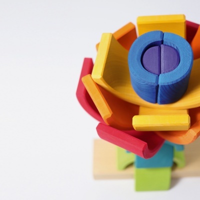 Torre de Empilhamento Arco-Íris | Grimm's