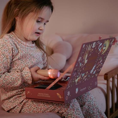 Lanterna Projetor de Histórias: Rosa | Little Dutch