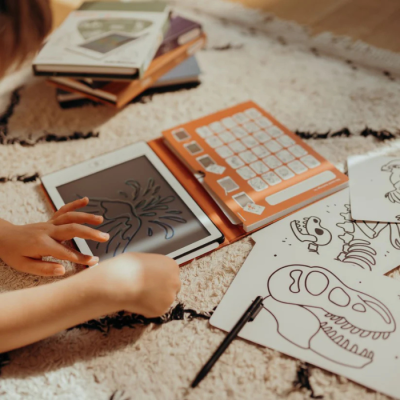 Tablet Mágico com ilustrações: Dinossauros | KidyWolf