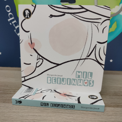 Mil Beijinhos [Azul] | The Poets and Dragons Society