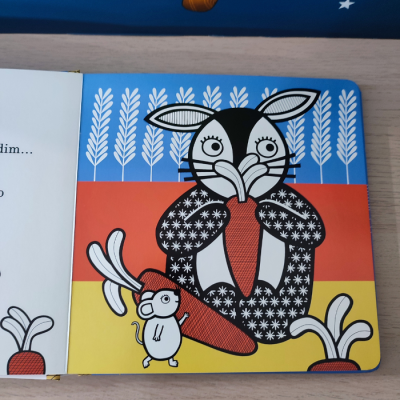 Primeiras histórias do bebé: 9-12 meses | Porto Editora