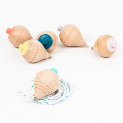 Pião Amarelo | Me & Mine