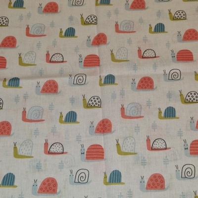 https://www.risquinhasebolinhas.com/product/caracois-fundo-branco-50cm https://www.risquinhasebolinhas.com/product/caracois-fundo-branco-50cm