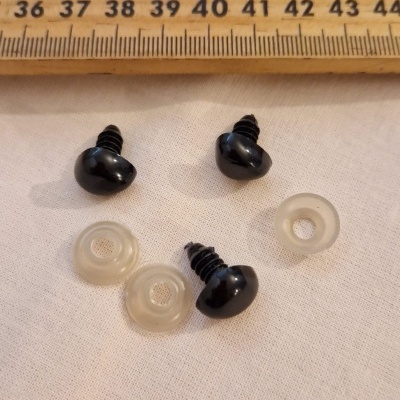 https://www.risquinhasebolinhas.com/product/nariz-preto-triangular-para-bonecos-12mm-com-fecho-de-seguranca https://www.risquinhasebolinhas.com/product/nariz-preto-triangular-para-bonecos-12mm-com-fecho-de-seguranca