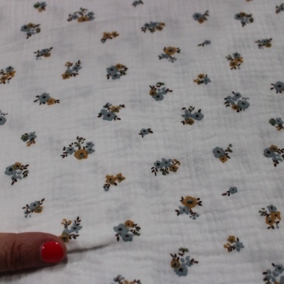 Florzinhas azuis e mostarda