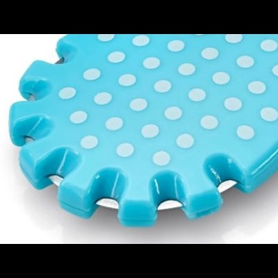 Produto de silicone azul com pontos brancos e bordas dentadas