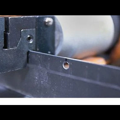 FERRAMENTA DE FLANGE PNEUMÁTICA (0,80/26 mm) E FERRAMENTA DE PERFURAÇÃO (Ø8 mm)