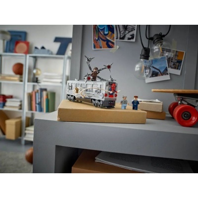 Lego 76321 - Marvel Super Heroes: Spider-Man vs. Doc Ock Subway Train Scene