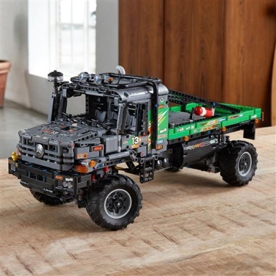 Lego 42129 - Technic: 4x4 Mercedes-Benz Zetros Trial Truck