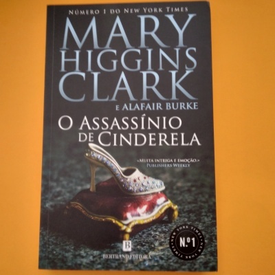 O Assassínio de Cinderela, Mary Higgins Clark e Alafair Burke
