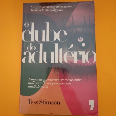 O Clube do Adultério, Tess Stimson